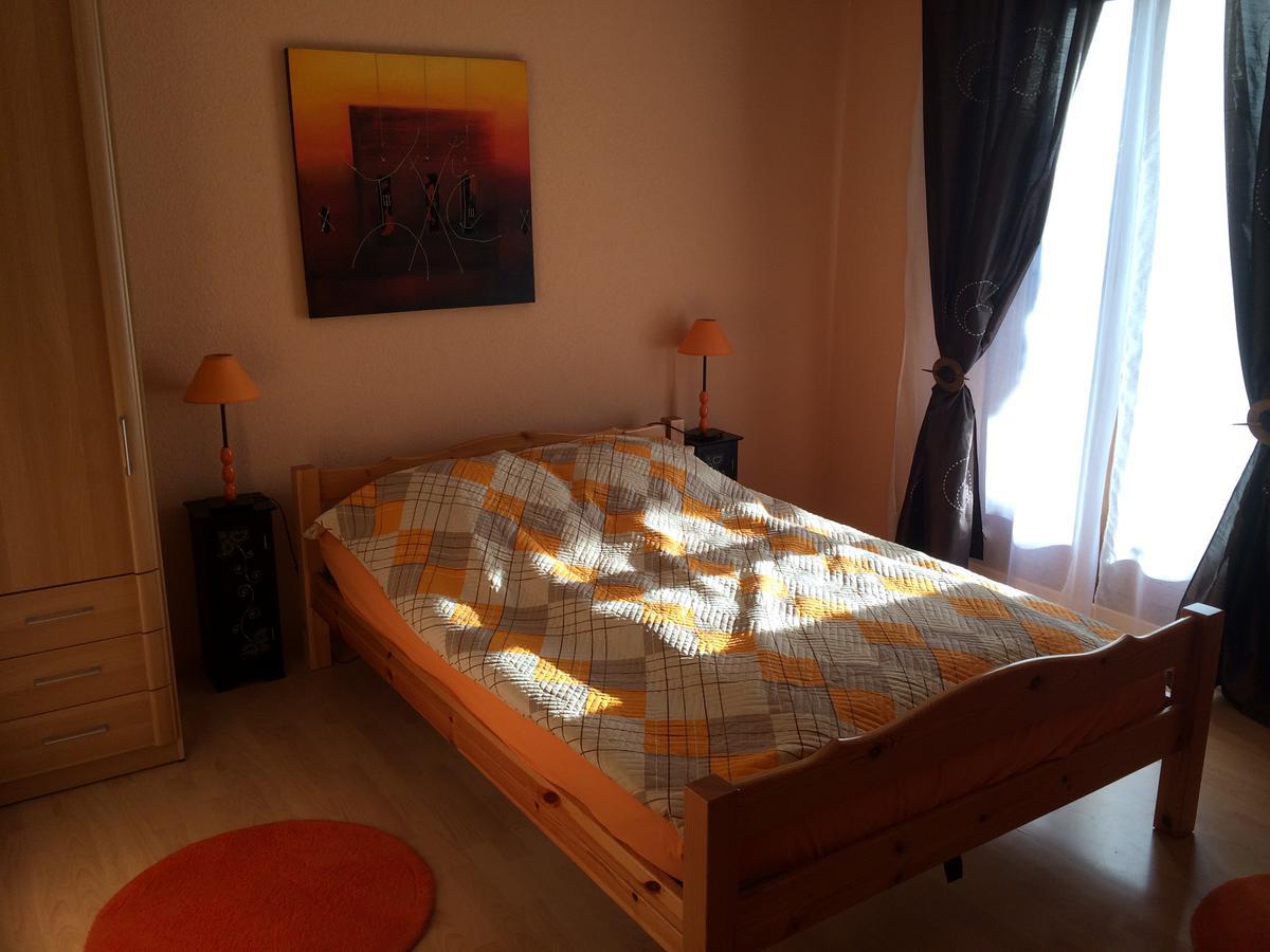 Bnb Parisod Aigle Bagian luar foto